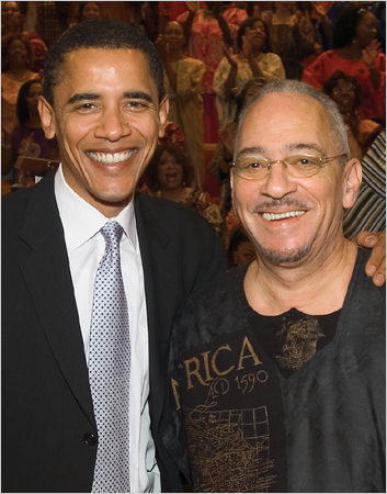 Barack Obama Embraces Jeremiah Wright